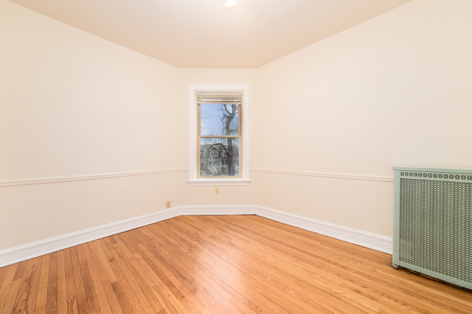 4117 N Paulina Street, Chicago, IL 60613