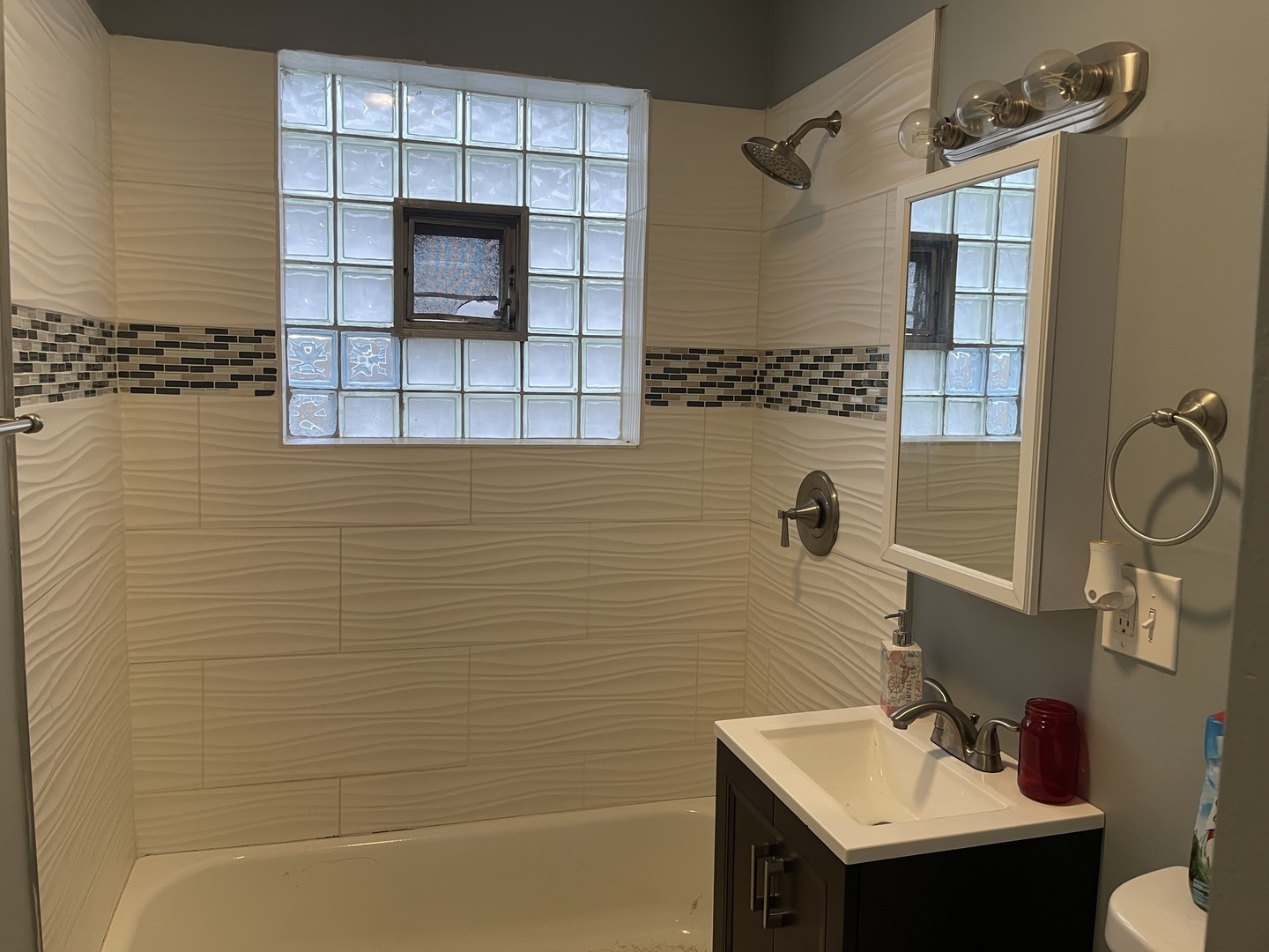 12620 S Racine Avenue, Calumet Park, IL 60827