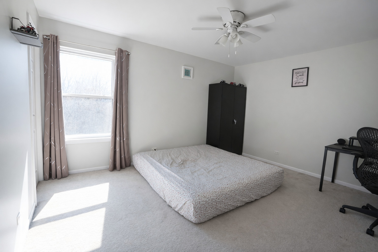 1048 Asbury Drive, Aurora, IL 60502