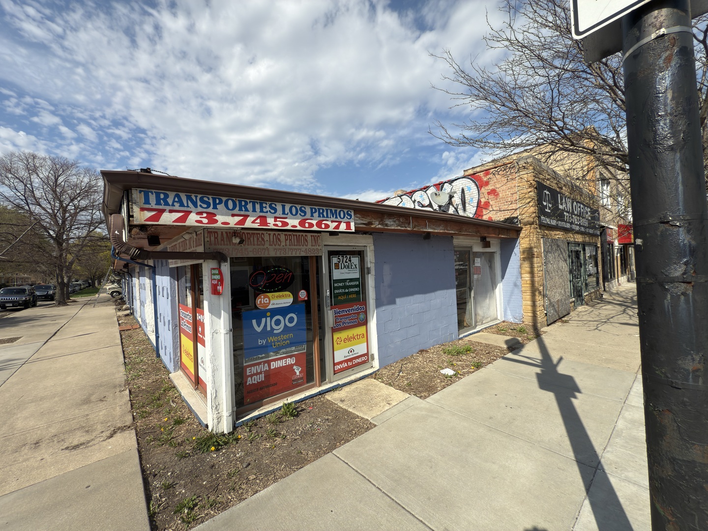 5724 W Diversey Avenue, Chicago, IL 60639
