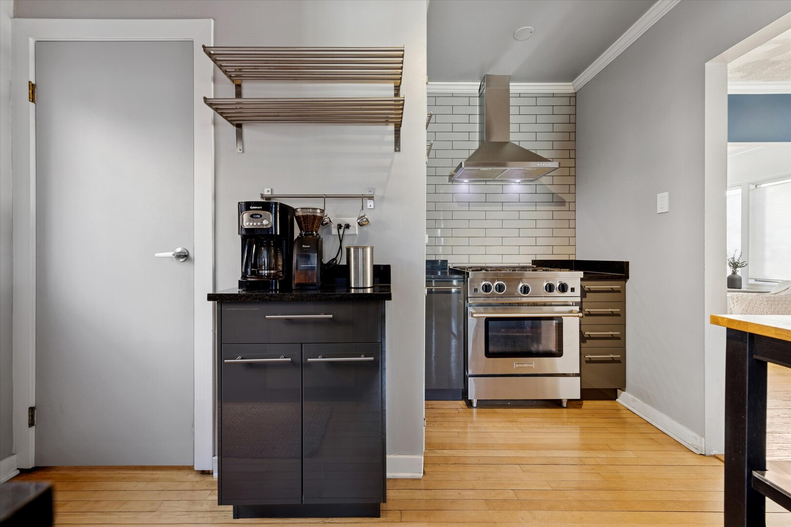 275 W North Avenue, Elmhurst, IL 60126