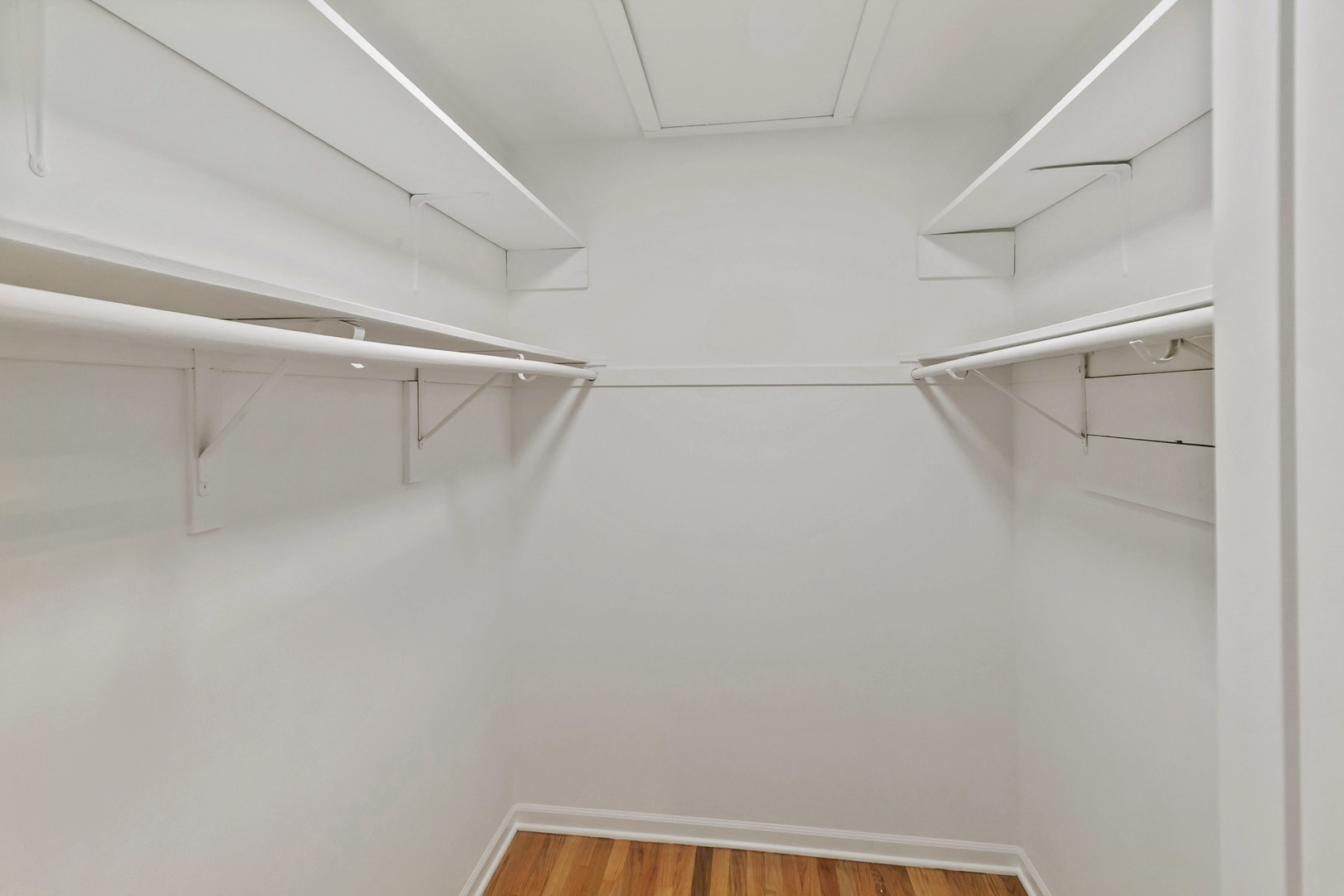 1333 N Ridge Avenue, Arlington Heights, IL 60004