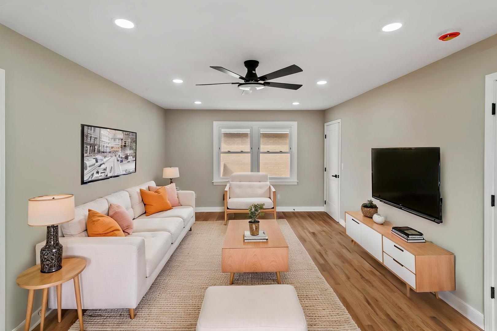 1333 N Ridge Avenue, Arlington Heights, IL 60004