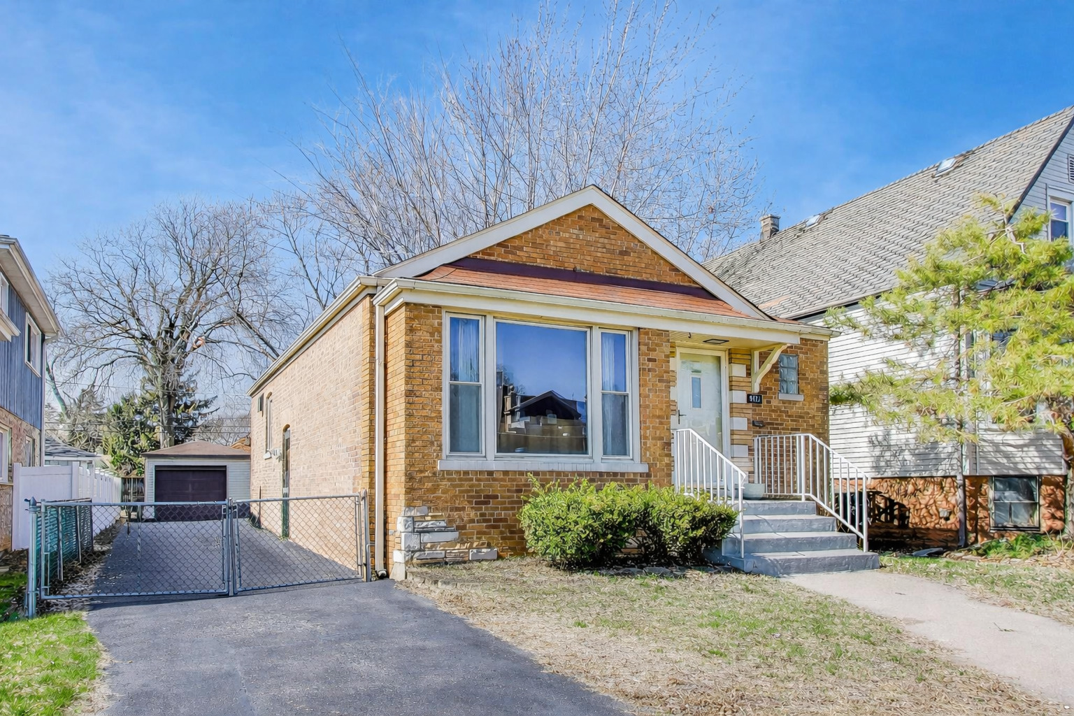 9422 S Spaulding Avenue, Evergreen Park, IL 60805