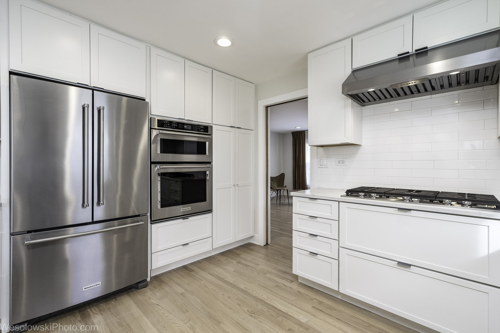 708 N RUSSEL Street, Mount Prospect, IL 60056