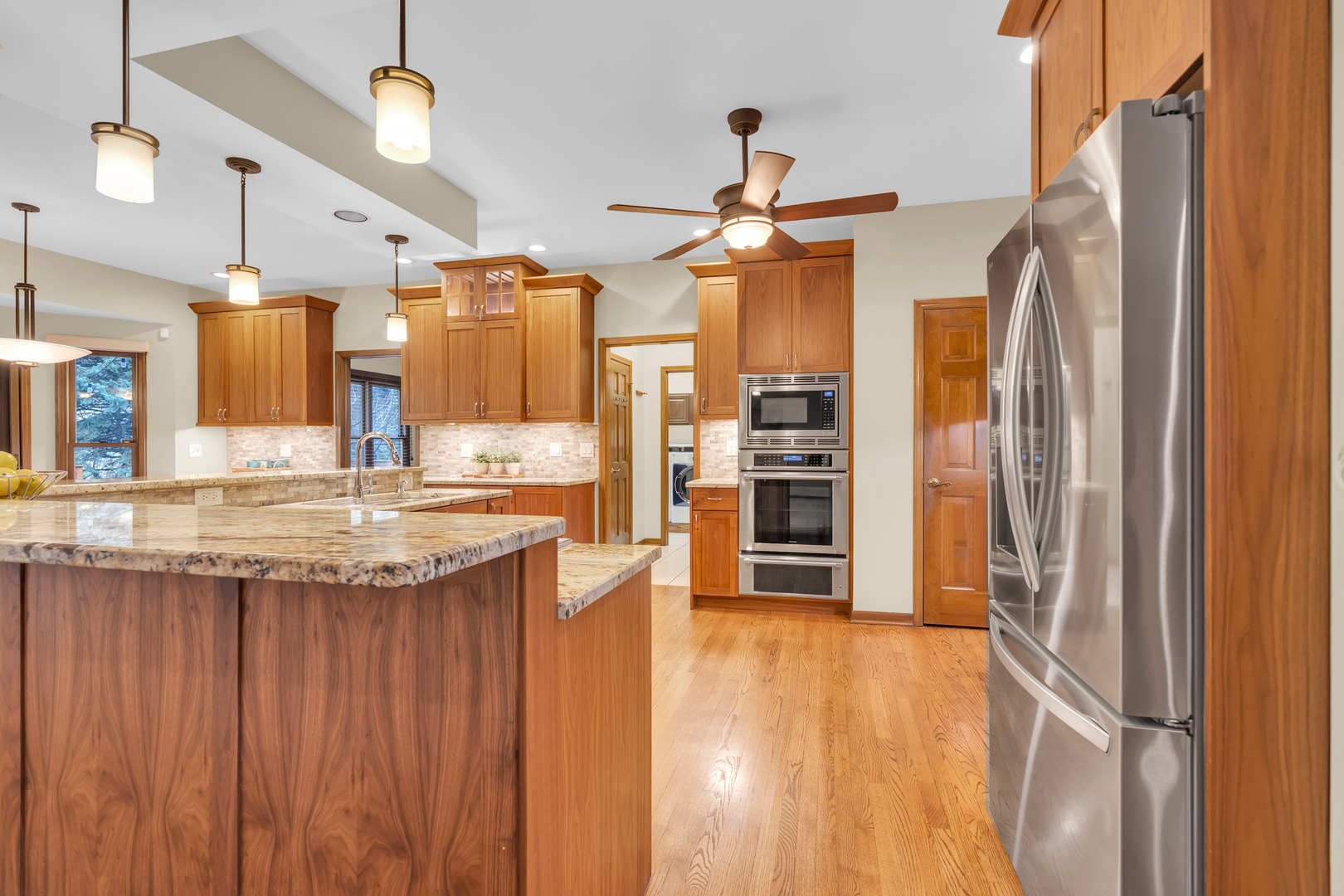 1364 Saxon Lane, Naperville, IL 60564