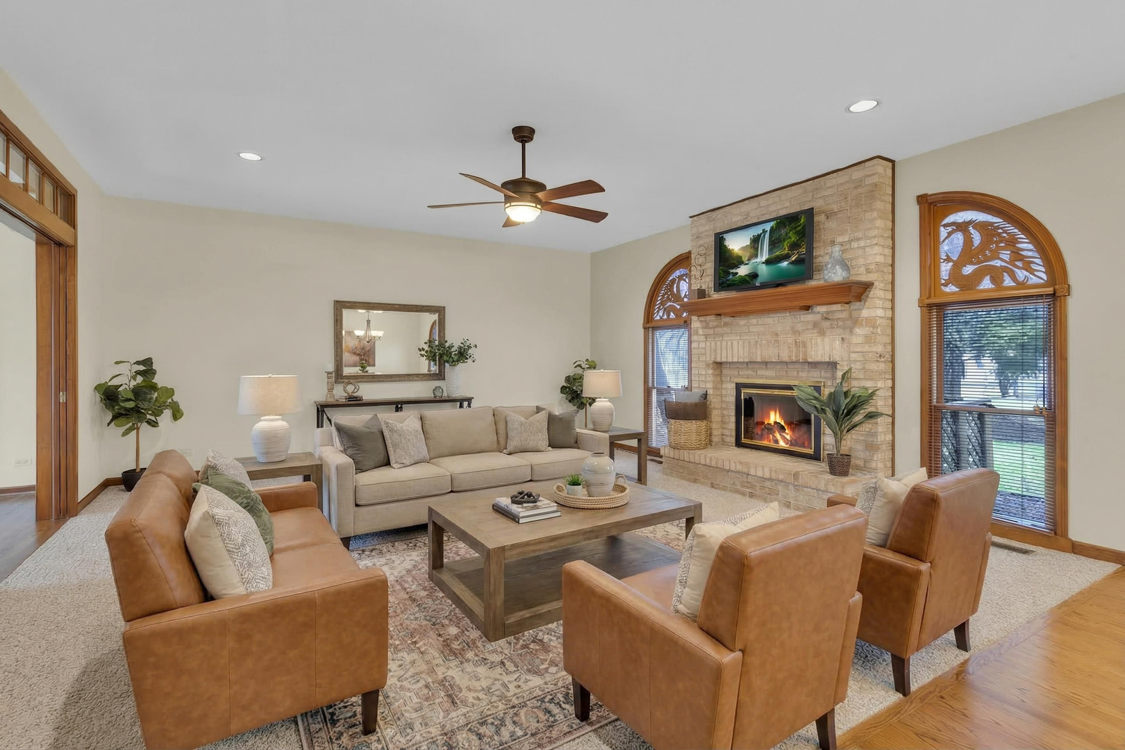 1364 Saxon Lane, Naperville, IL 60564