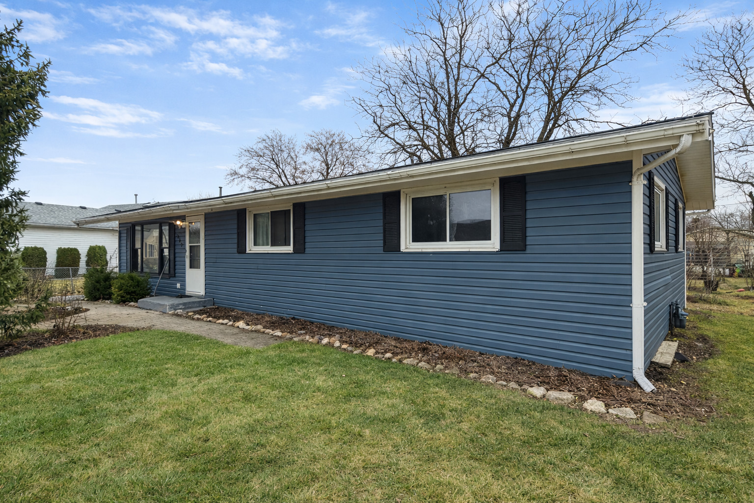 1928 Sheila Street, Woodstock, IL 60098