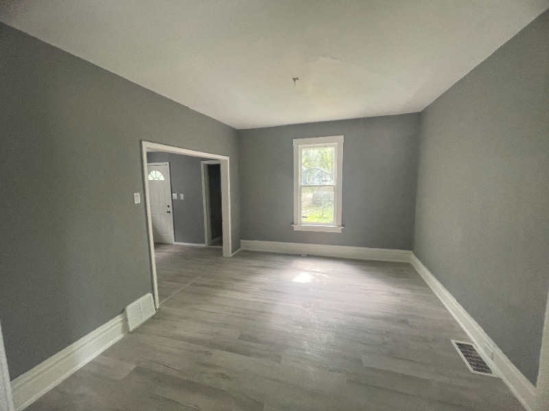 2106 W MILLMAN Street, Peoria, IL 61605