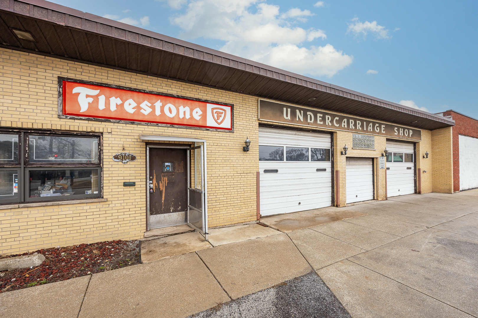 9101 S Kedzie Avenue, Evergreen Park, IL 60805