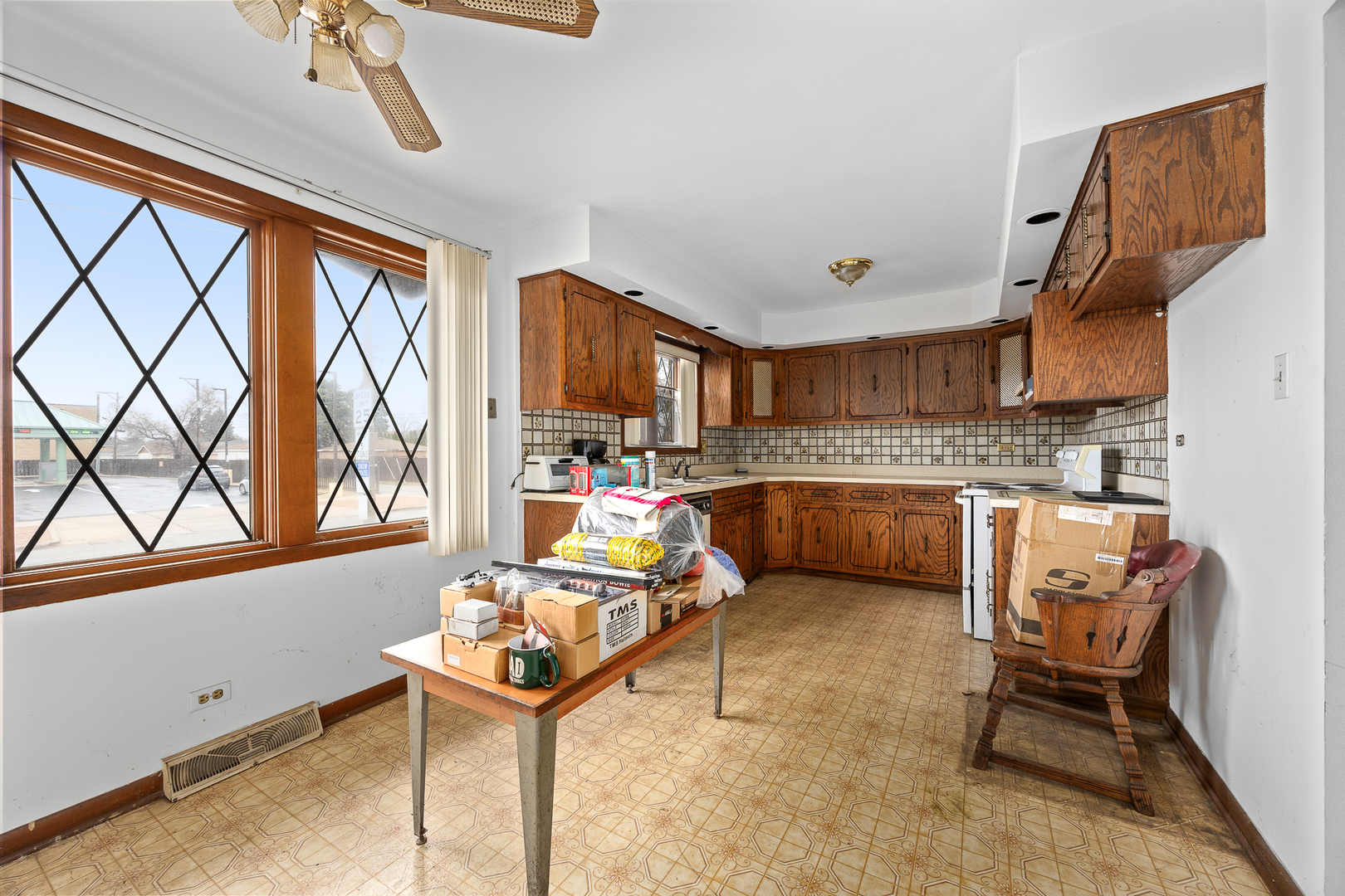 9101 S Kedzie Avenue, Evergreen Park, IL 60805