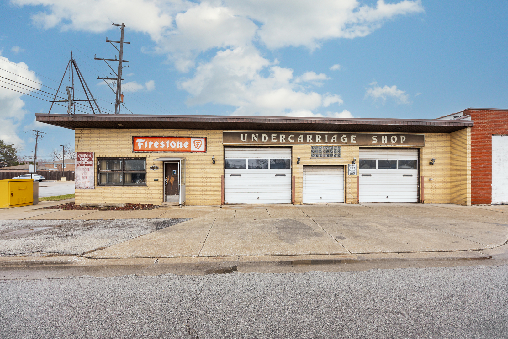 9101 S Kedzie Avenue, Evergreen Park, IL 60805