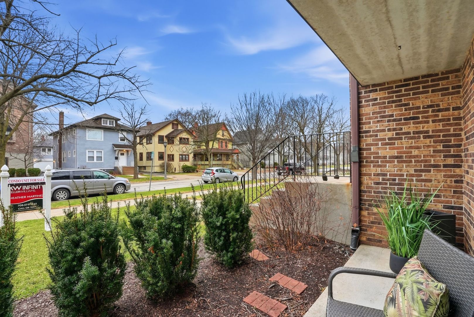 17 N Madison Avenue #2, La Grange, IL 60525