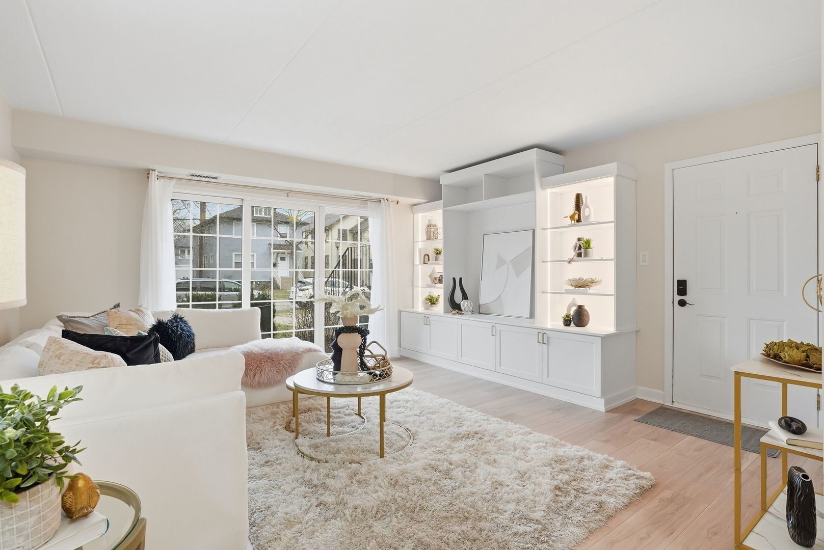 17 N Madison Avenue #2, La Grange, IL 60525