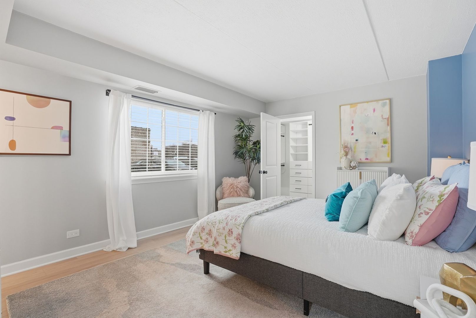 17 N Madison Avenue #2, La Grange, IL 60525