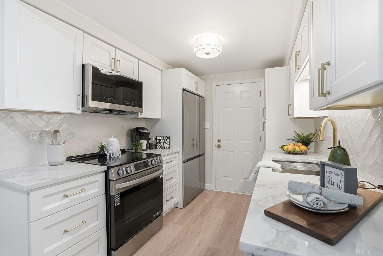 17 N Madison Avenue #2, La Grange, IL 60525