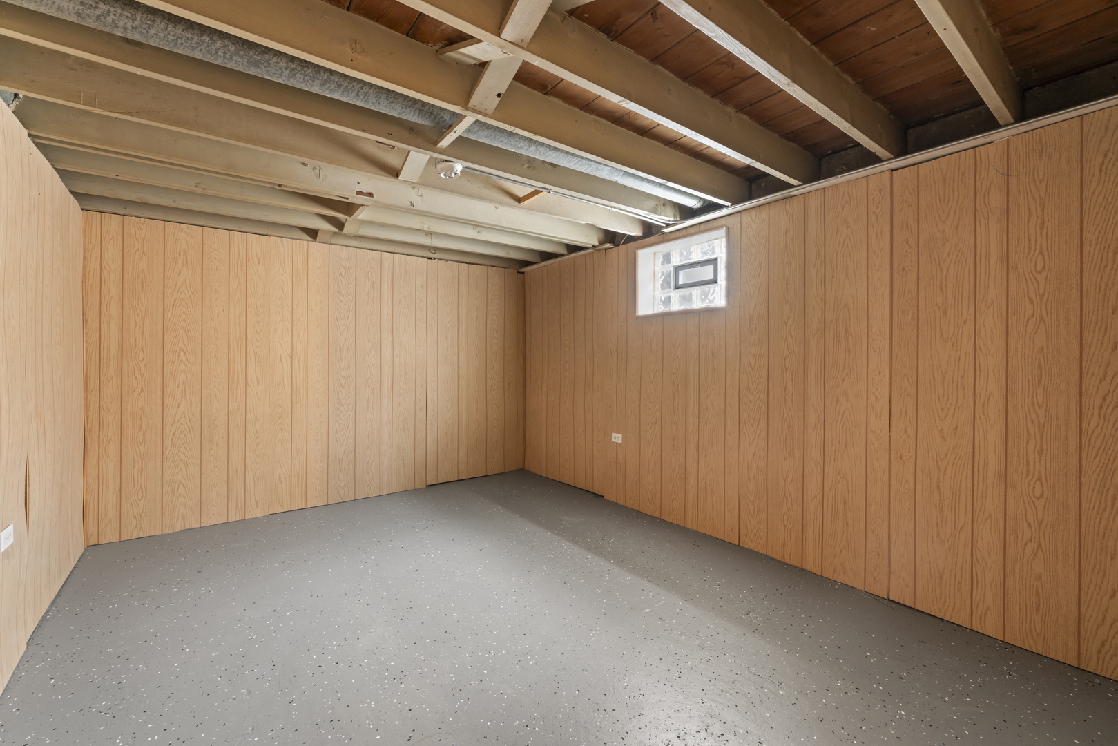 13904 S Tracy Avenue, Riverdale, IL 60827