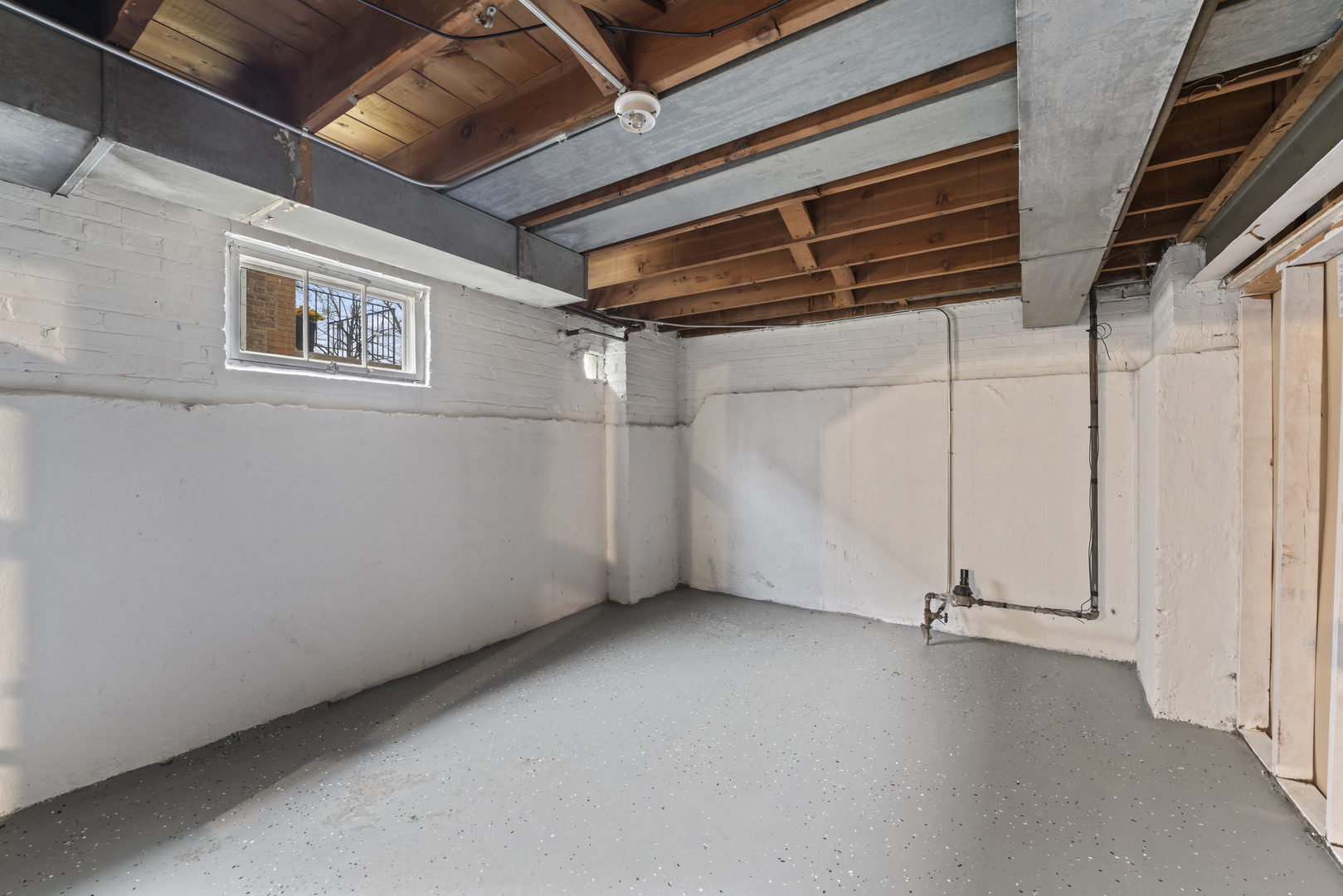 13904 S Tracy Avenue, Riverdale, IL 60827