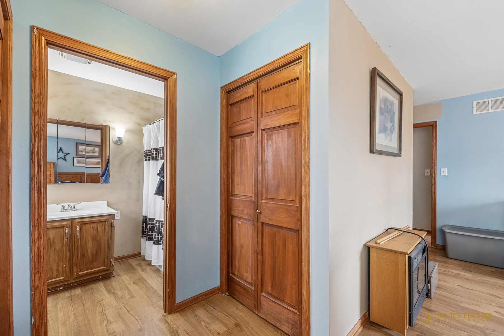 9712 Jean Drive, Hebron, IL 60034