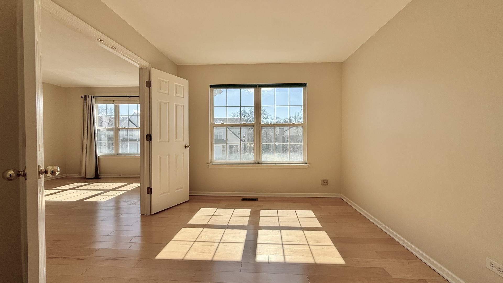 1560 E Baronet Lane, Palatine, IL 60074