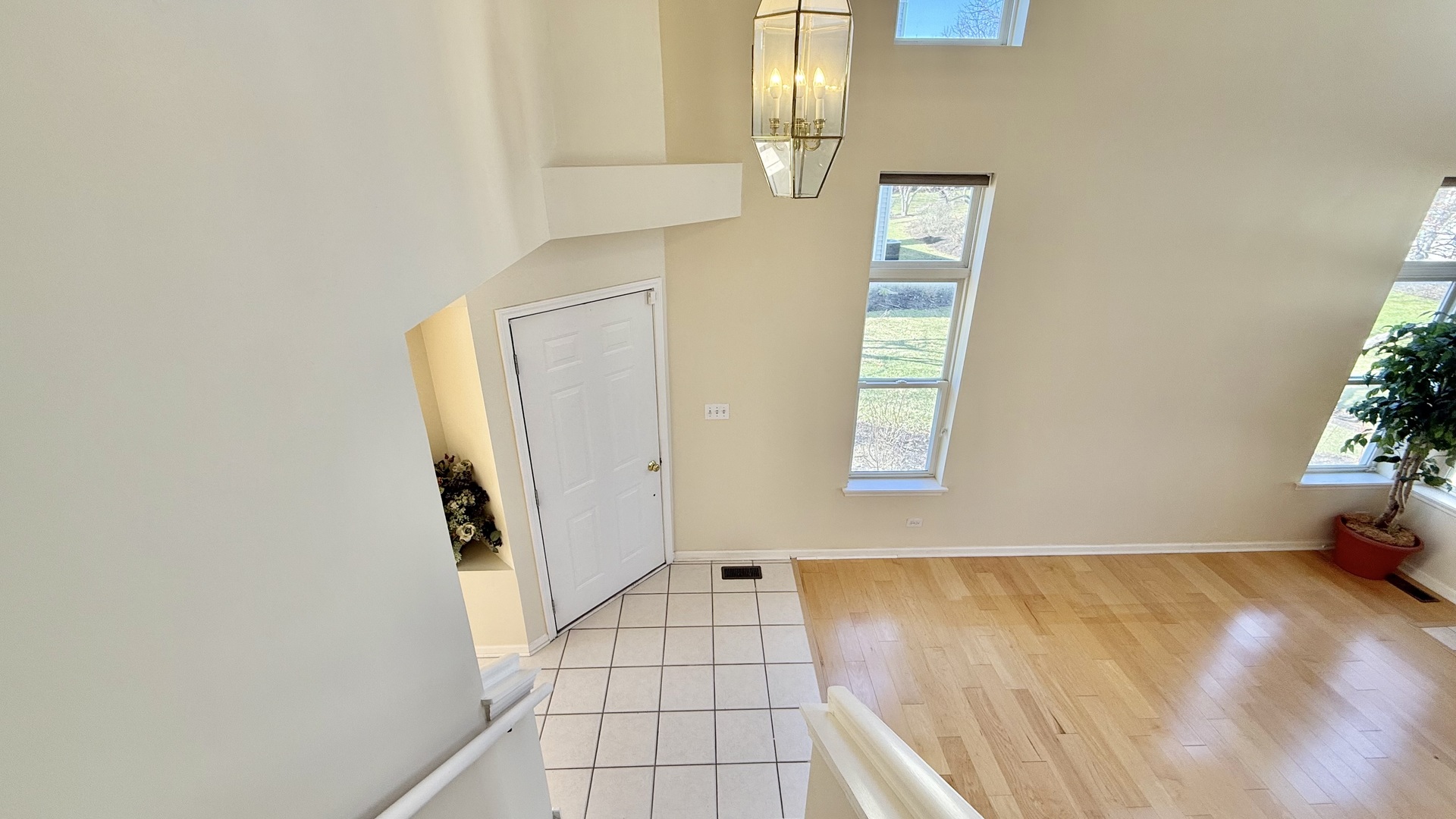 1560 E Baronet Lane, Palatine, IL 60074