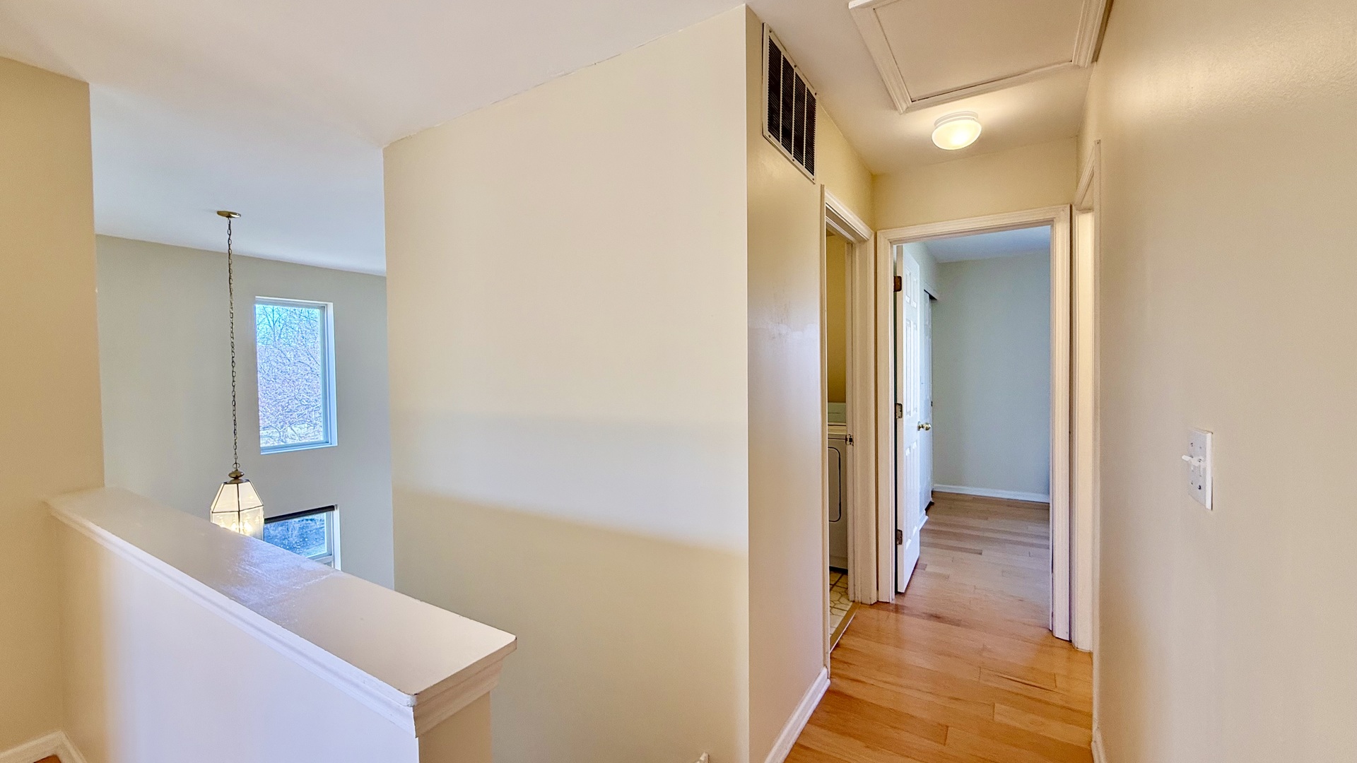 1560 E Baronet Lane, Palatine, IL 60074