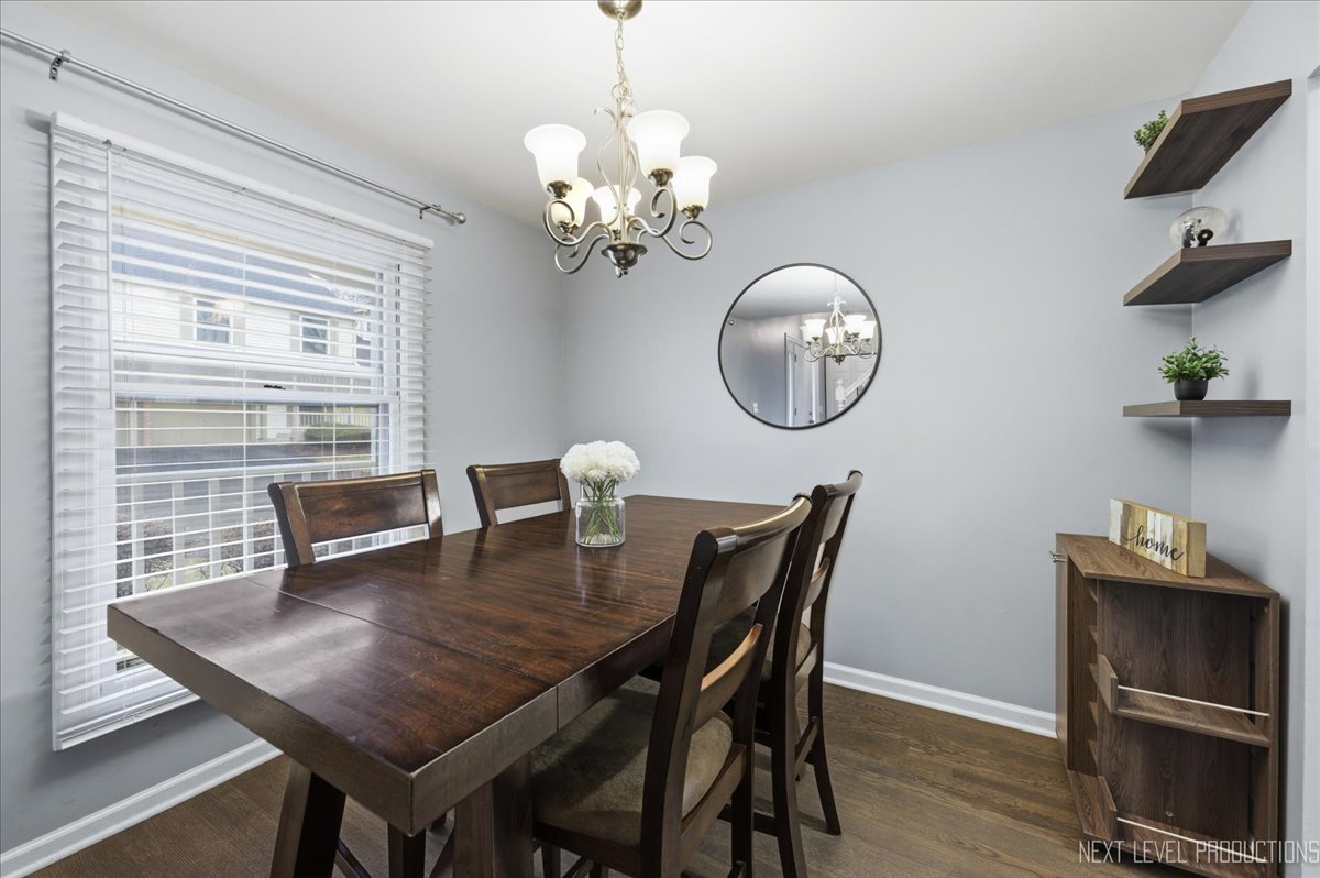 1345 Queensgreen Circle, Naperville, IL 60563