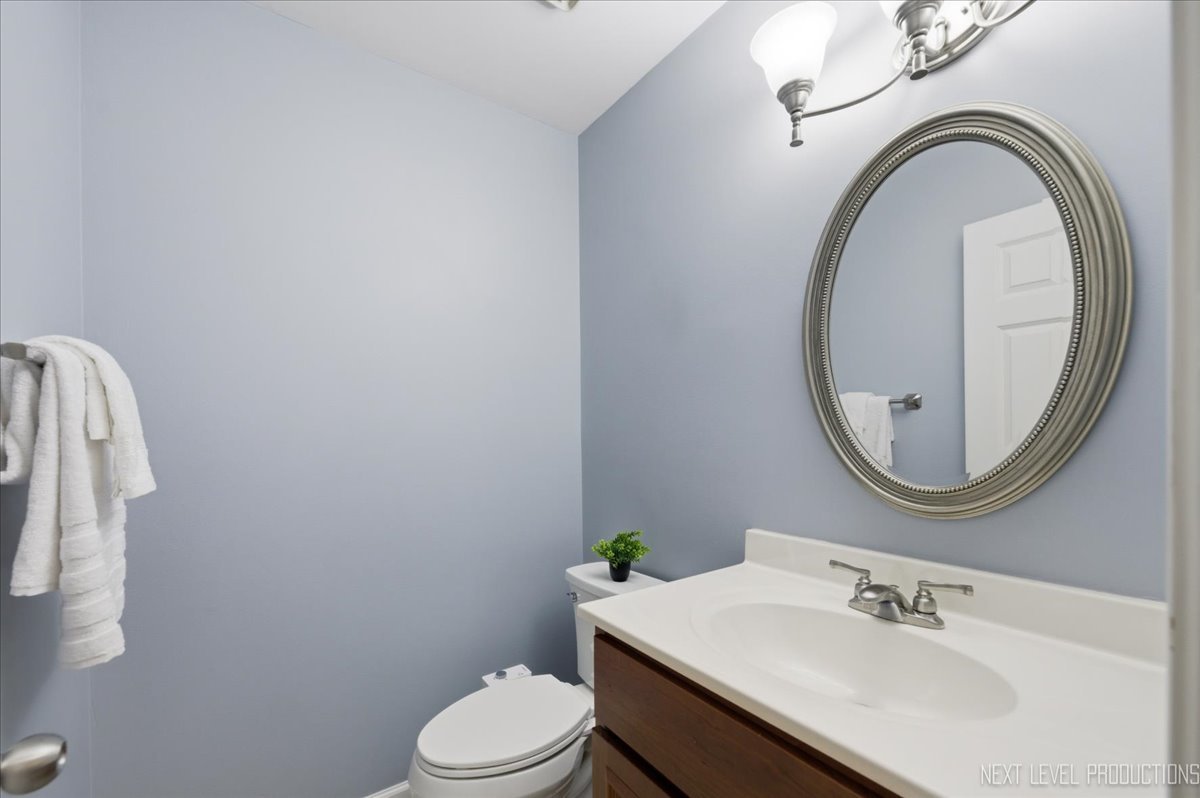 1345 Queensgreen Circle, Naperville, IL 60563