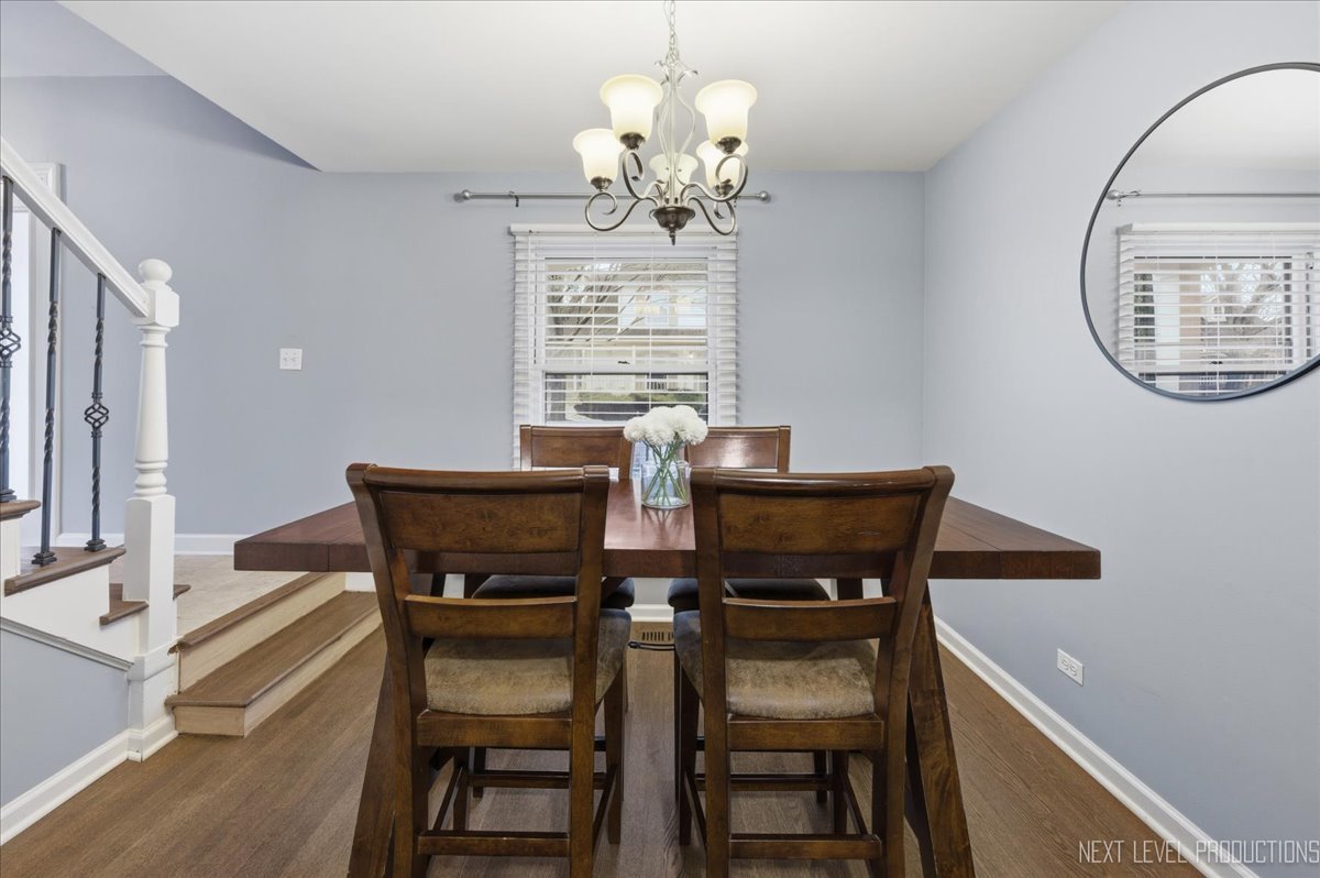 1345 Queensgreen Circle, Naperville, IL 60563