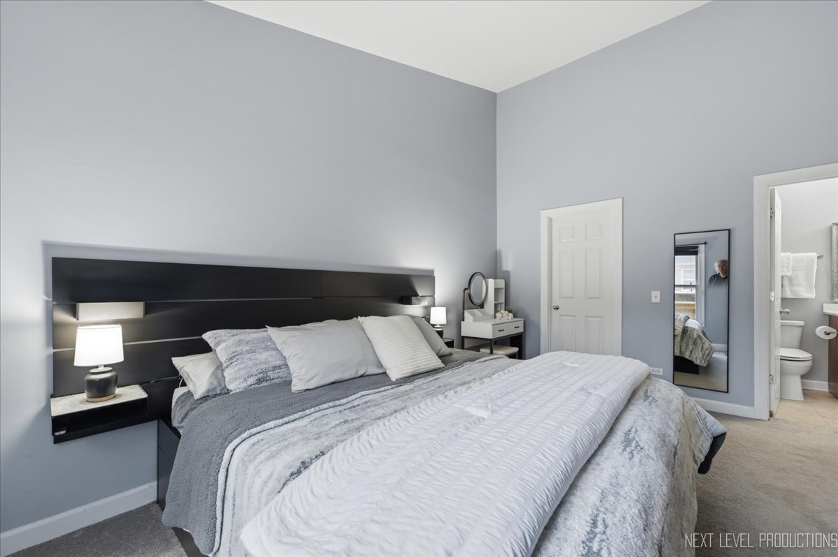 1345 Queensgreen Circle, Naperville, IL 60563