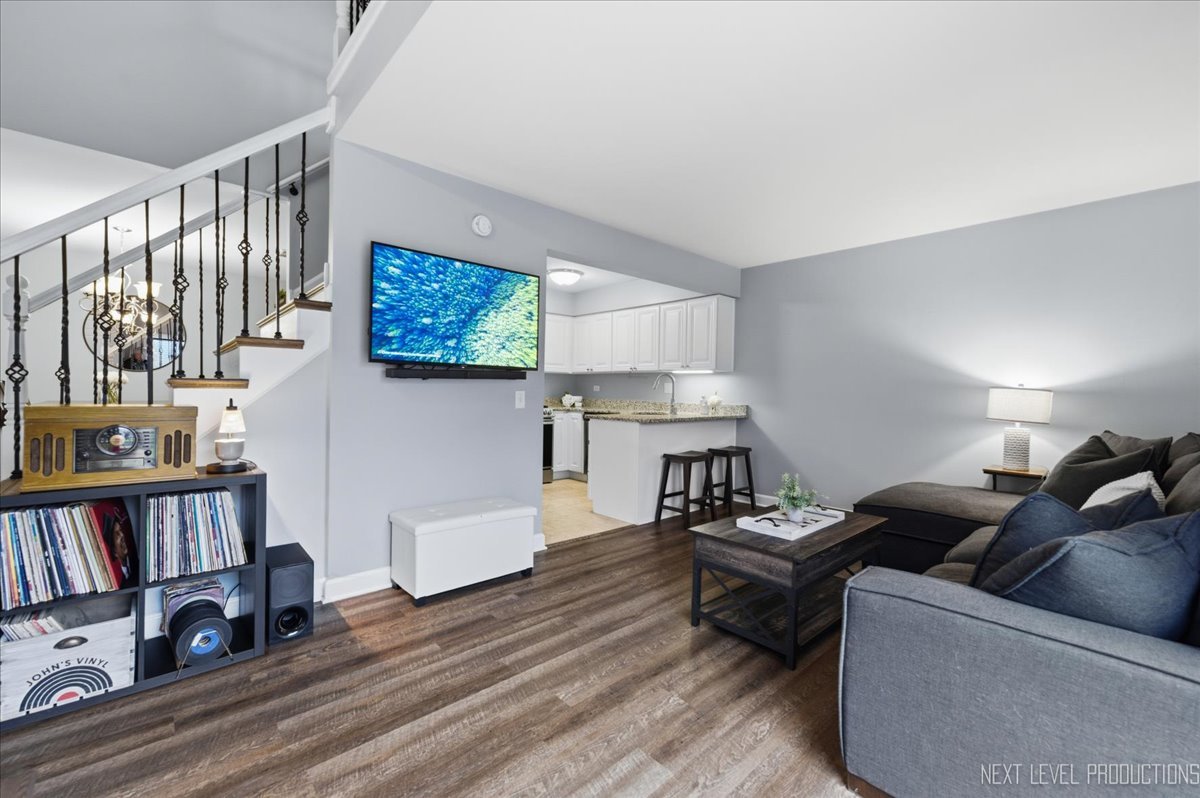 1345 Queensgreen Circle, Naperville, IL 60563