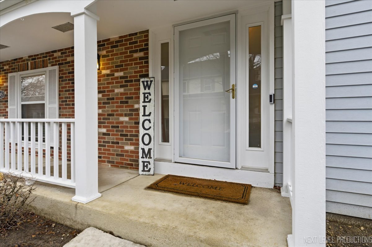 1345 Queensgreen Circle, Naperville, IL 60563