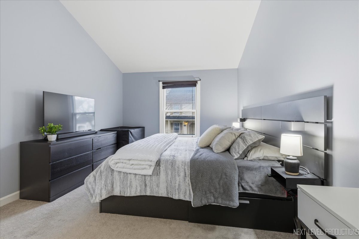 1345 Queensgreen Circle, Naperville, IL 60563