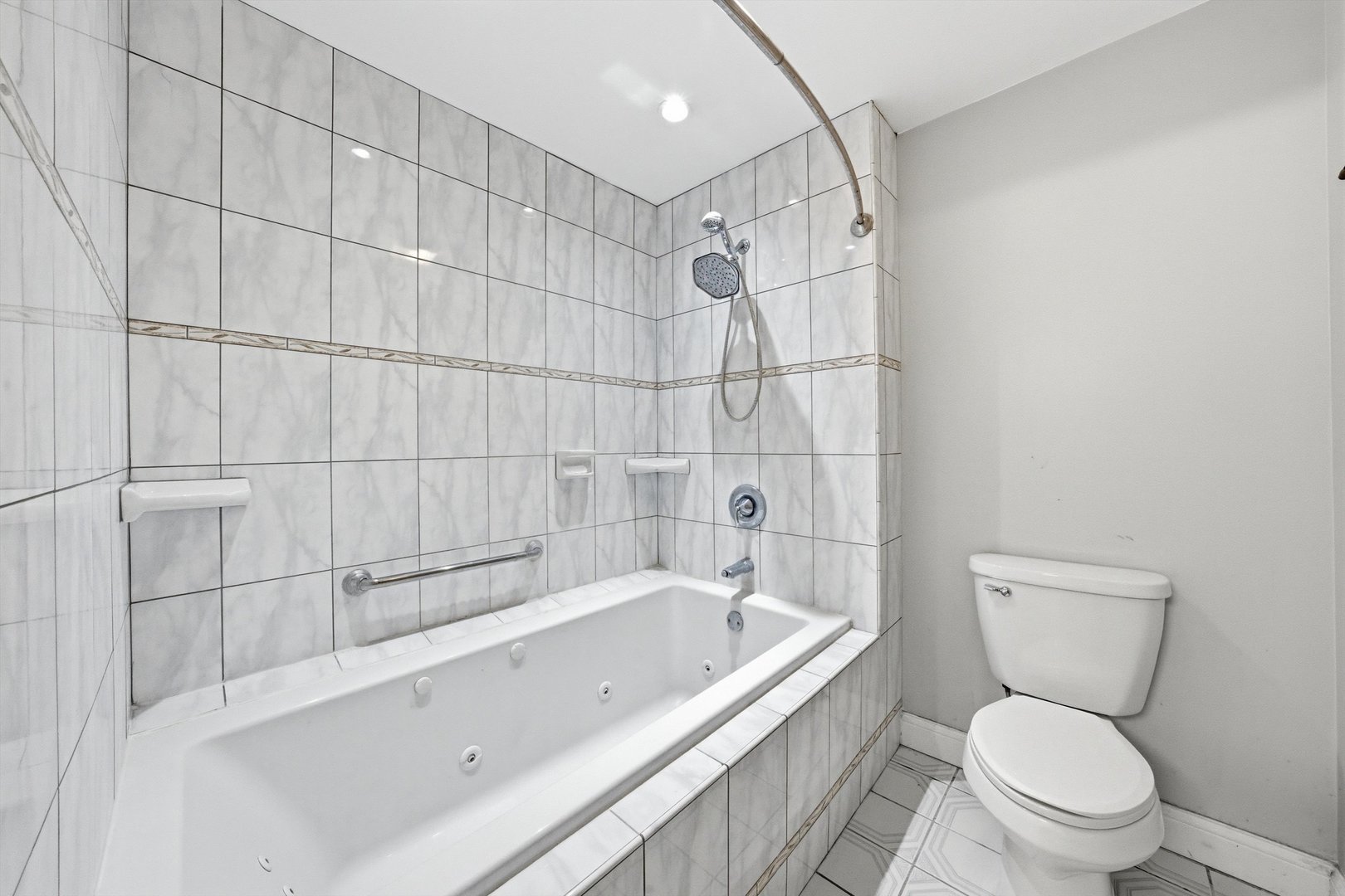 1 Longwood Way, Lemont, IL 60439