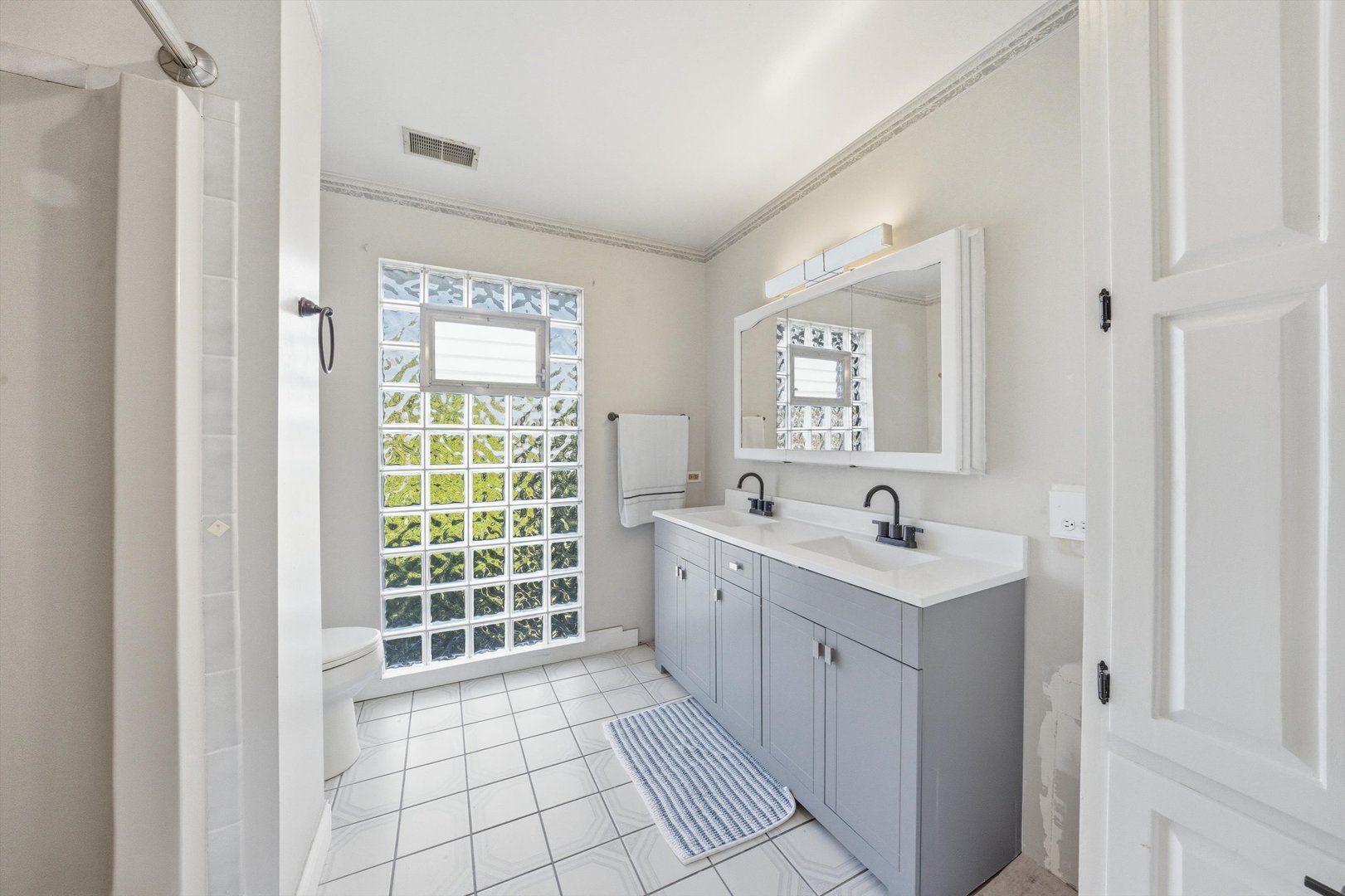 1 Longwood Way, Lemont, IL 60439