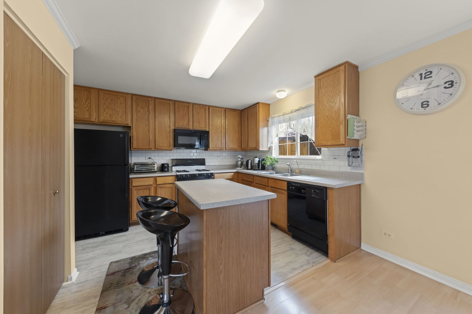 2924 Impressions Drive, Lake In The Hills, IL 60156