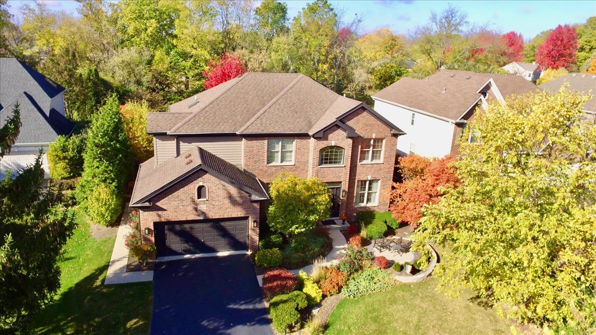 909 King Edward Avenue, St. Charles, IL 60174