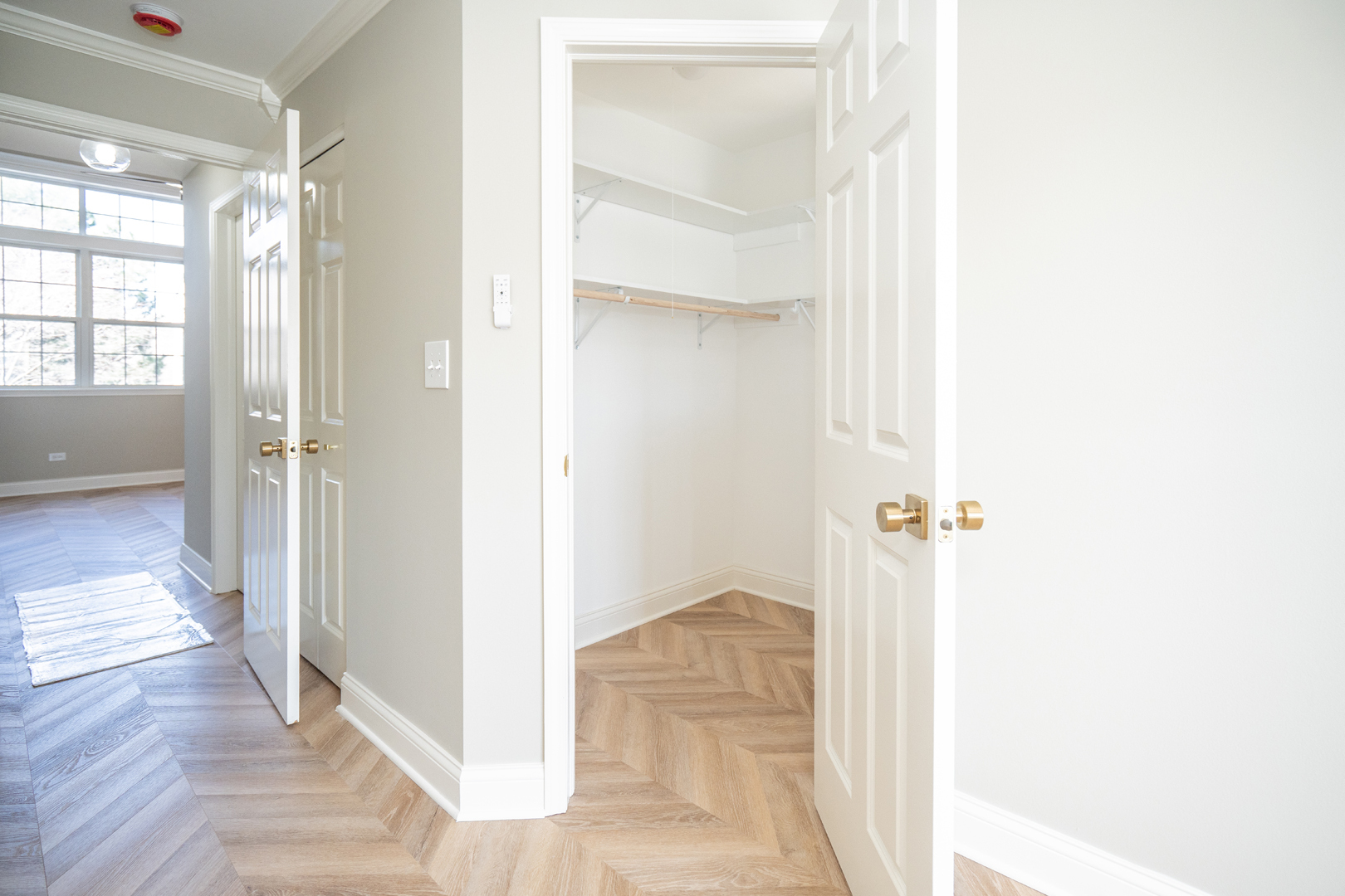 2835 Rutland Circle #202, Naperville, IL 60564