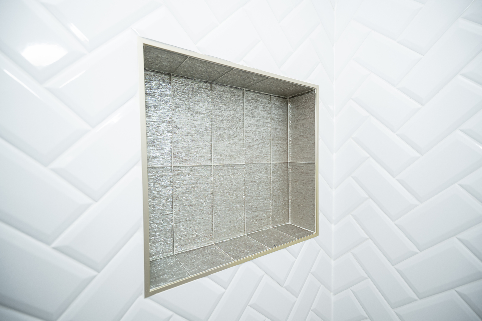 2835 Rutland Circle #202, Naperville, IL 60564