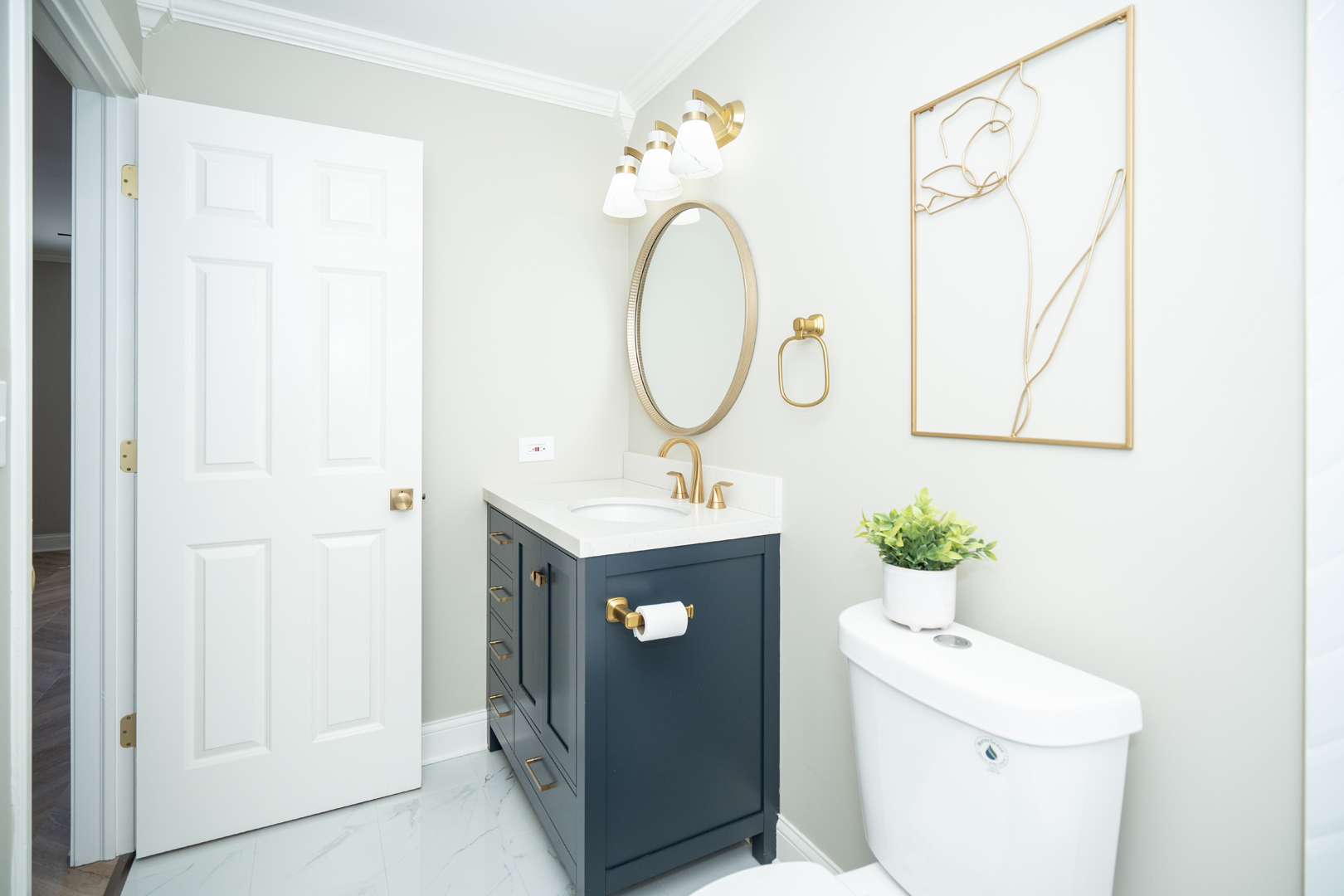 2835 Rutland Circle #202, Naperville, IL 60564