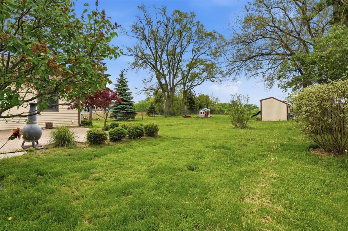 415 Garfield Road, Ingleside, IL 60041