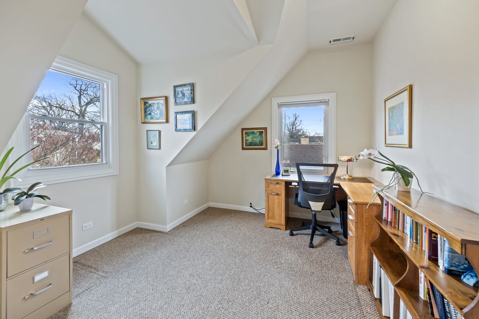 7934 Lotus Avenue, Morton Grove, IL 60053