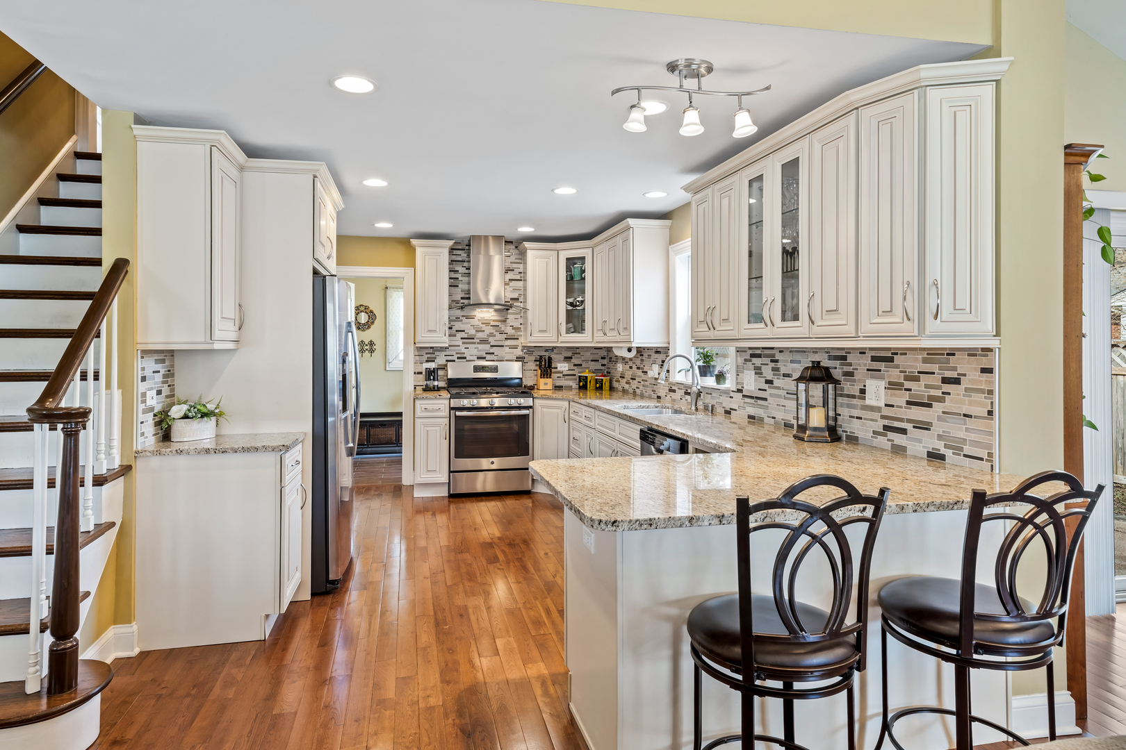 7934 Lotus Avenue, Morton Grove, IL 60053