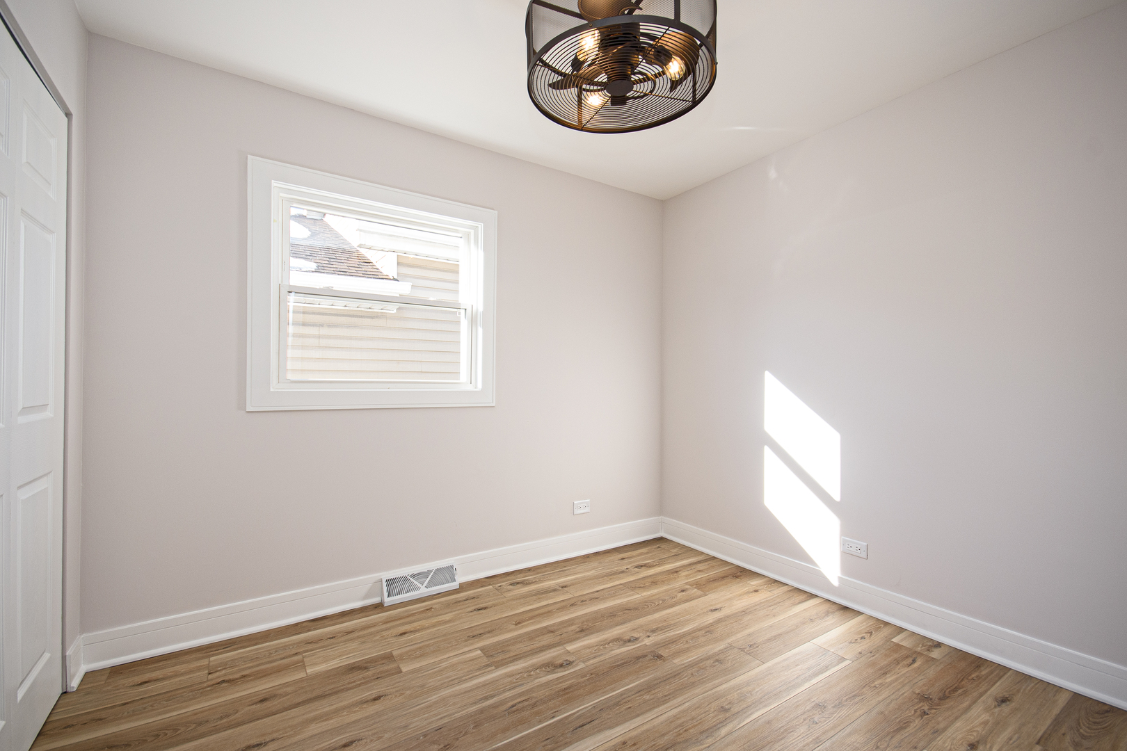 1005 W 103rd Street, Chicago, IL 60643