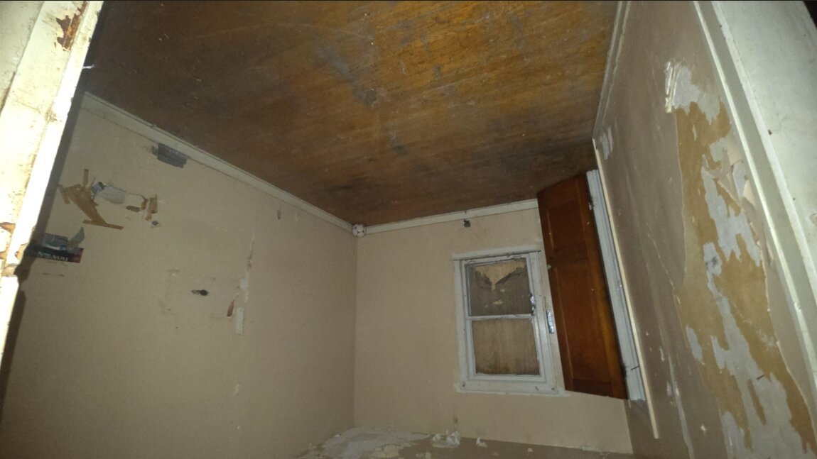 235 W 104th Street, Chicago, IL 60628