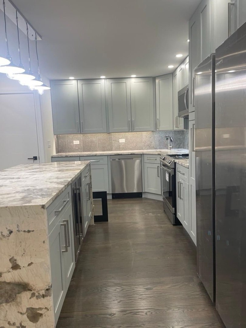 870 Winesap Court #301, Prospect Heights, IL 60070