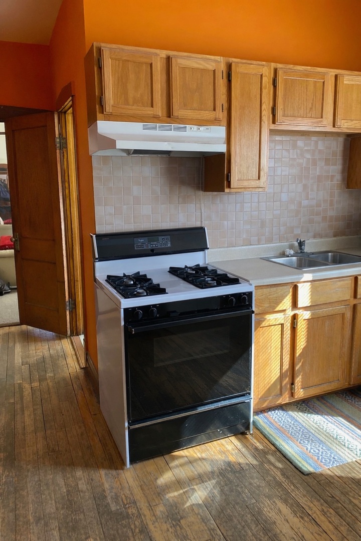 2724 N Melvina Avenue, Chicago, IL 60639