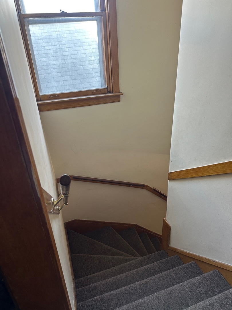 2724 N Melvina Avenue, Chicago, IL 60639