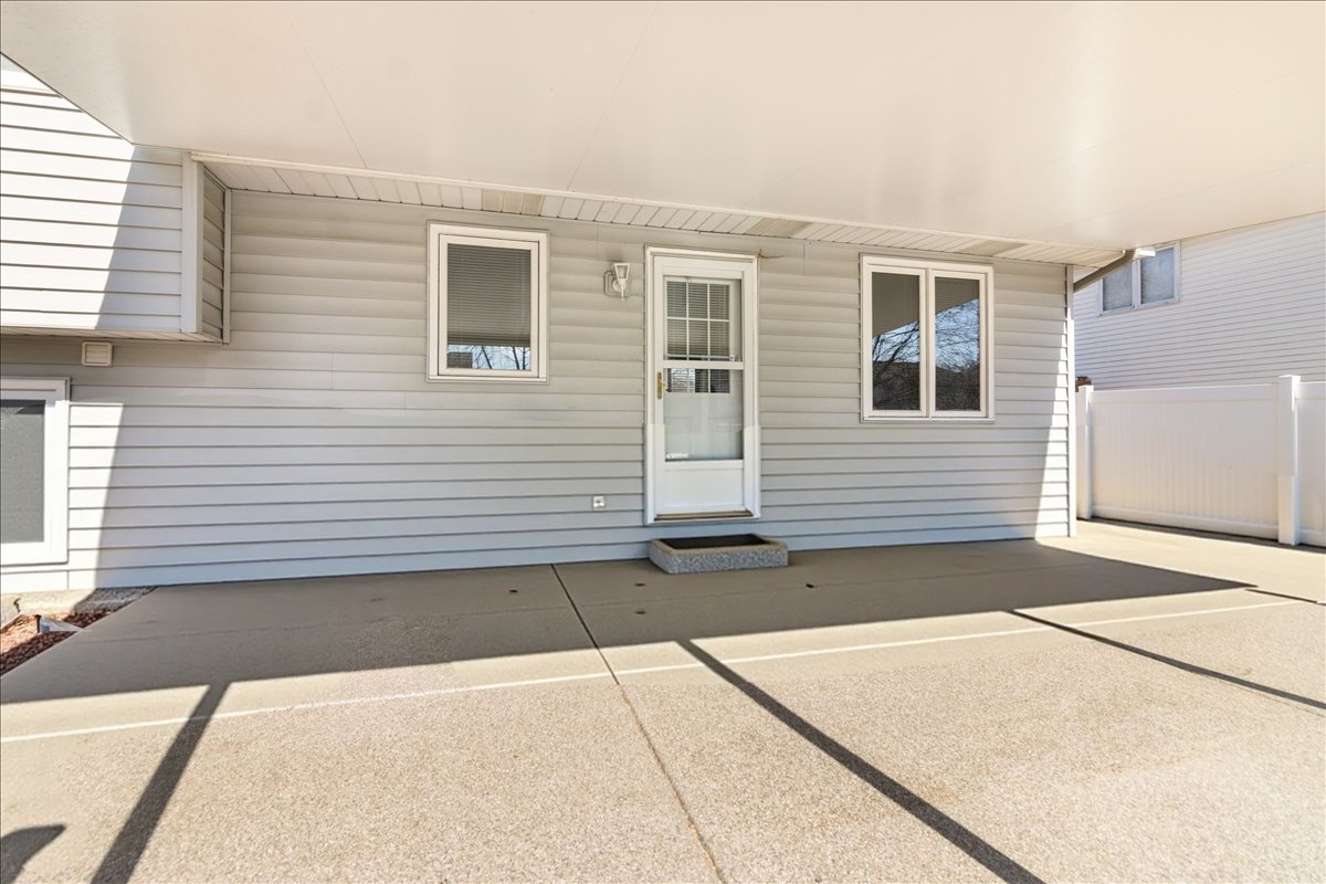 16641 W Oneida Drive, Lockport, IL 60441