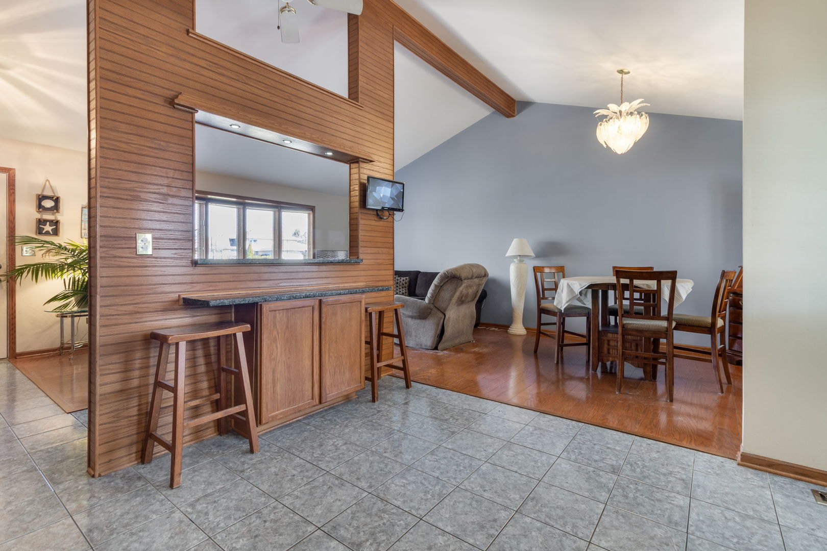 16641 W Oneida Drive, Lockport, IL 60441